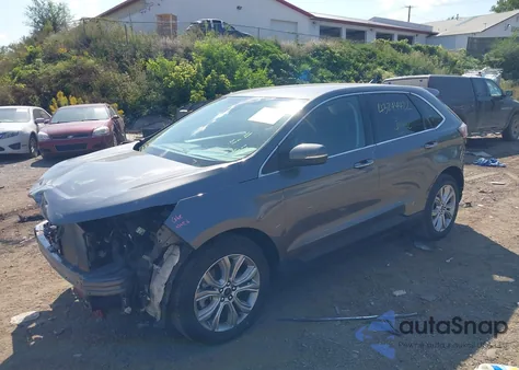 2023 Ford Edge Titanium z USA, uszkodzony, nr VIN 2FMPK4K96PBA26800
